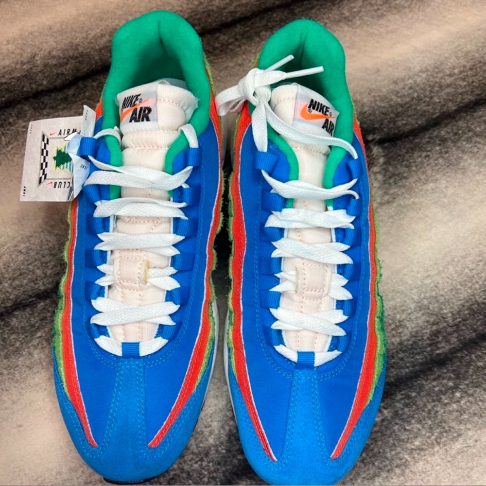 Nike Air Max 95 SE Light Photo Blue/Black/Roma Green Sneakers - Picture 2 of 10